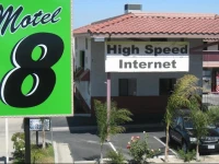 Motel 8 Maricopa 2*