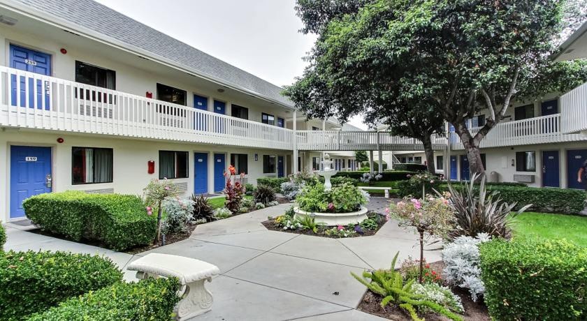 Motel 6 Monterey - Marina 