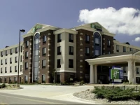 Holiday Inn Express & Suites Marion Northeast 