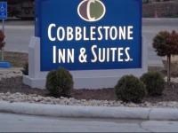 Cobblestone Inn and Suites Marquette 
