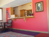 Holiday Lodge & Suites 2*