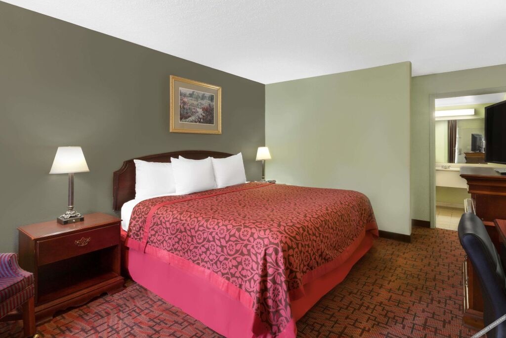 Days Inn McComb MS 