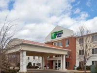 Holiday Inn Express Hotel & Suites Mebane 2*