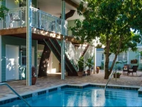 SeaGlass Inn Bed and Breakfast 