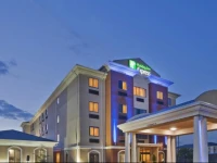Holiday Inn Express & Suites Midwest City 