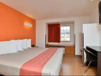 Motel 6 Meridian 
