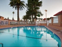Best Western PLUS El Rancho Inn 