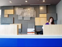 Holiday Inn Express & Suites Omaha - Millard Area 