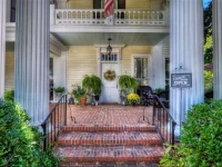 Antebellum Inn 