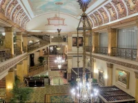 Pfister Hotel 