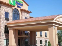 Holiday Inn Express and Suites Mineral Wells 