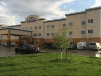 Baymont Inn & Suites - Minot 