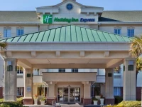 Holiday Inn Express Myrtle Beach-Broadway at the Beach 