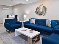Cabana Shores Inn 