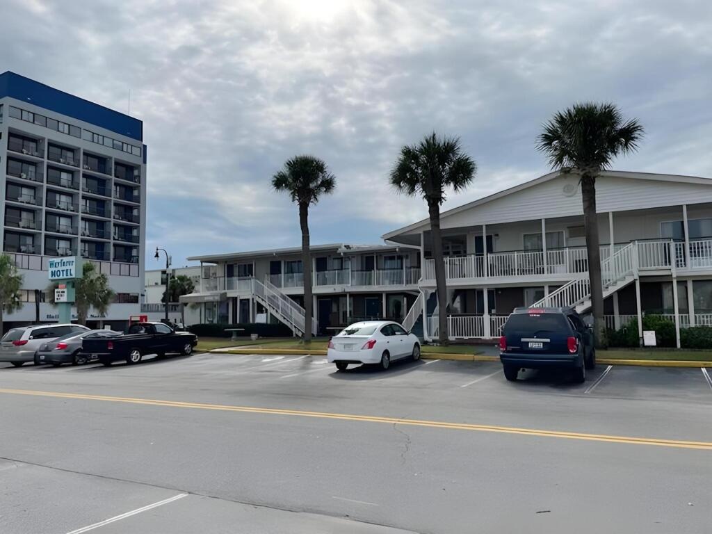 Wayfarer Motel 