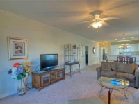 Magnolia Pointe 104-4887 Condo 