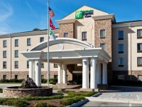 Holiday Inn Express & Suites Morristown 