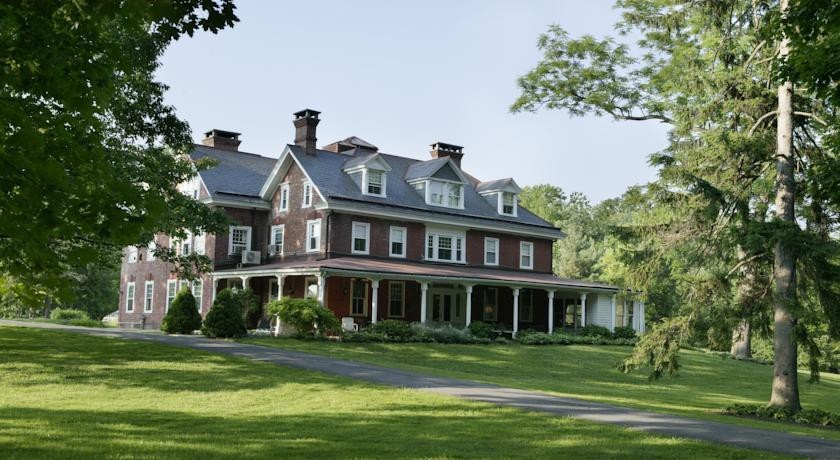 Cameron Estate Inn 