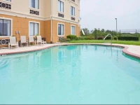 Holiday Inn Express Hotel & Suites Mount Pleasant 