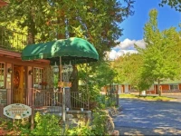 Strawberry Valley Inn 