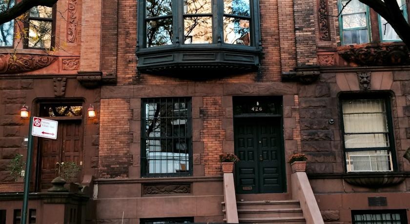 Jumel Terrace Bed & Breakfast 