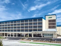 Holiday Inn Express Nags Head Oceanfront 