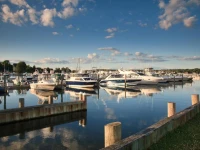 Inn at Harbor Hill Marina 