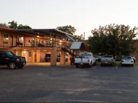Bostonian Inn 