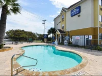 Microtel Inn & Suites by Wyndham New Braunfels 