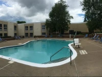 Holiday Inn Utica 