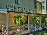 Central Hotel Bed and Breakfast 