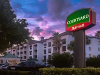 Courtyard by Marriott - Naples 
