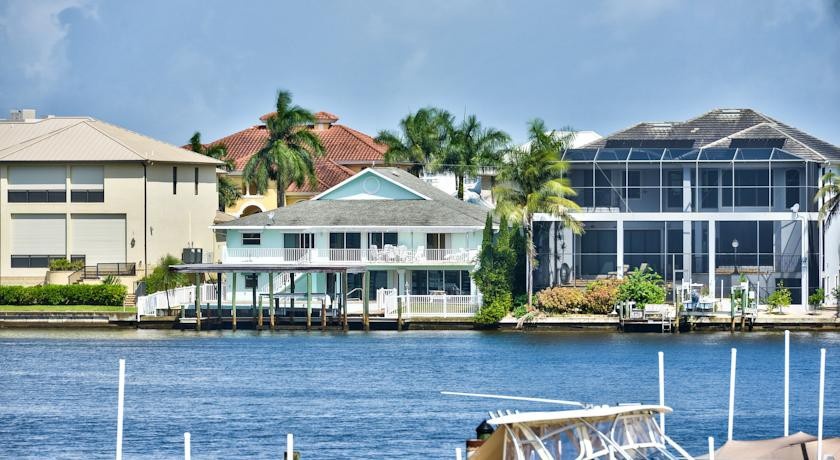 Canal Grande Waterfront Vacation Rental 