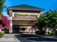 Quality Suites Lake Wright Norfolk Airport 