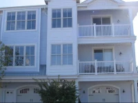 Hemingways By The Sea Condo Rentals 