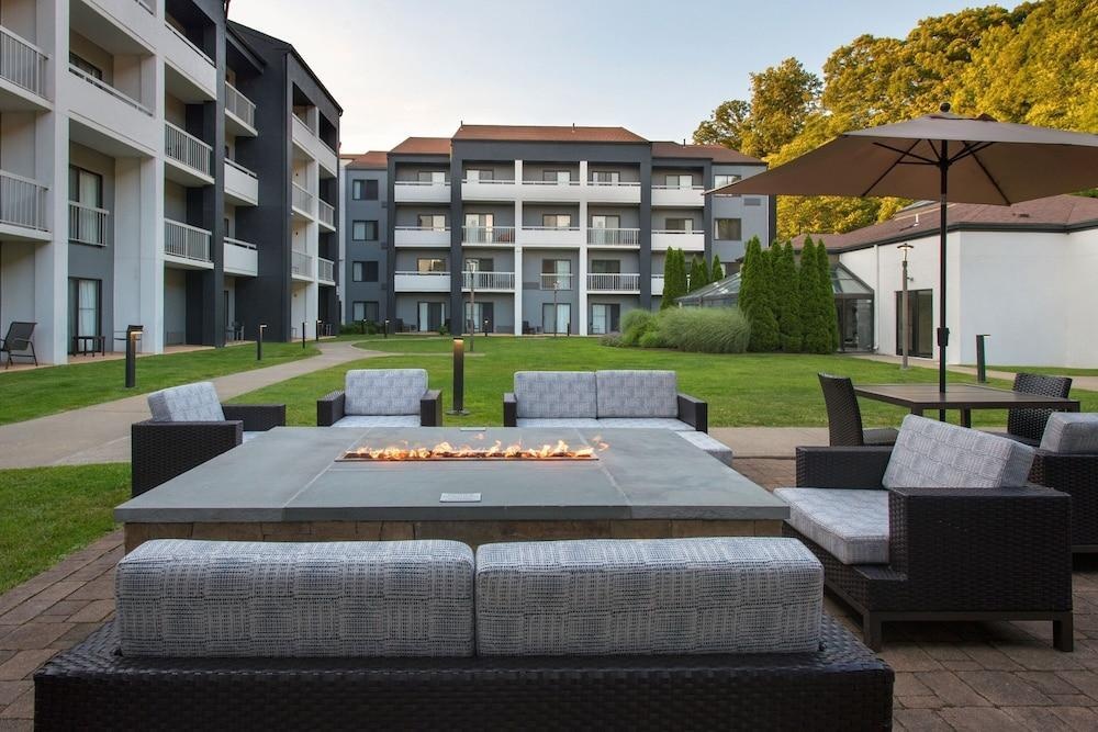 Courtyard Norwalk 