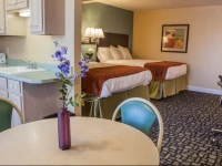Marinwood Inn & Suites 