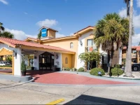 Rodeway Inn & Suites New Orleans Lakefront 