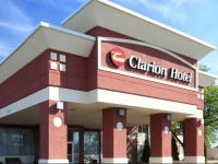 Clarion Hotel Campus Area Eau Claire 
