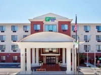 Holiday Inn Express Hotel & Suites Biloxi- Ocean Springs 