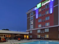 Holiday Inn Express Augusta Downtown 