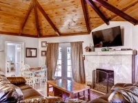 Harmony Hilltop Hideaway 
