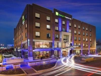 Holiday Inn Express & Suites Oklahoma City Downtown - Bricktown 