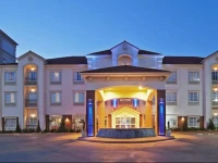 Holiday Inn Express Hotel & Suites Oklahoma City - Penn Square 