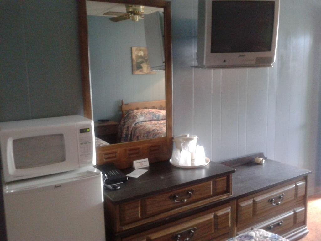 Normans Motel 