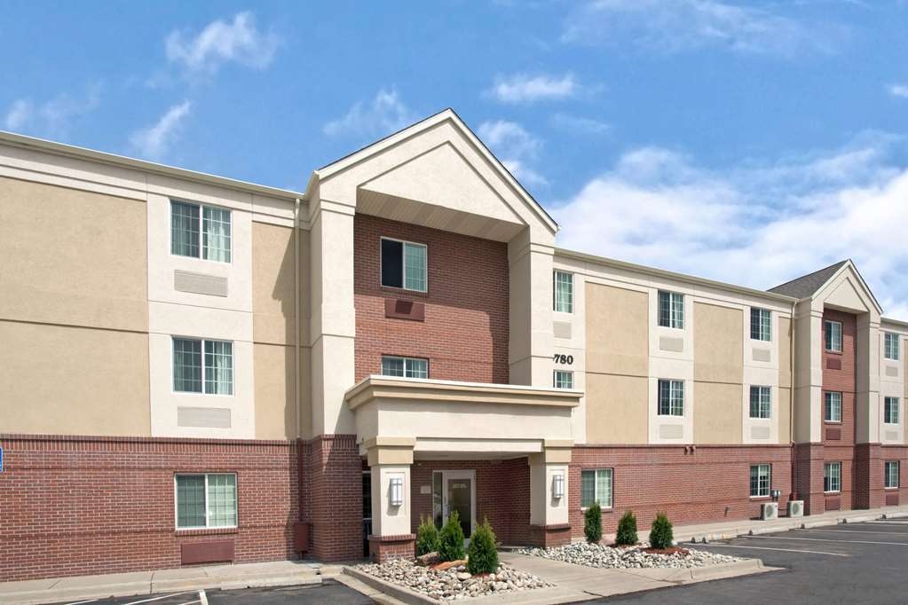 Hawthorn Suites by Wyndham Omaha 