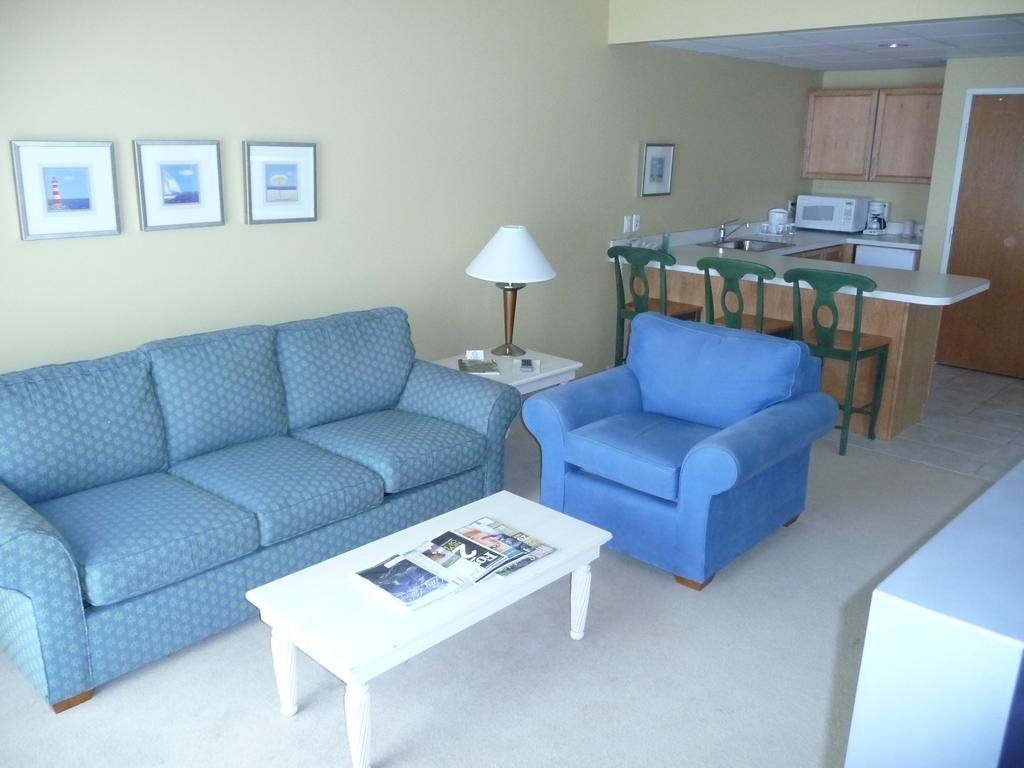 Bay Pointe Inn 