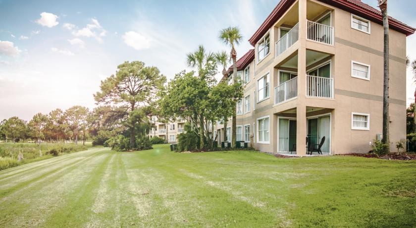 Parc Corniche Condominium Suites 