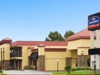 Howard Johnson Florida Mall-Airport 