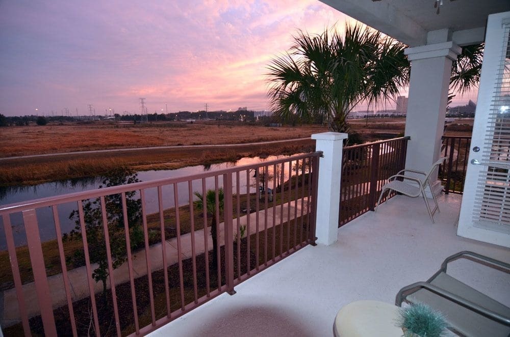 Island Breeze Lake View 